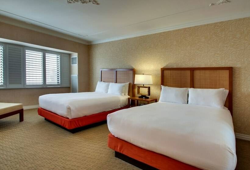 Номер Deluxe, Tropicana Las Vegas  A Doubletree By Hilton