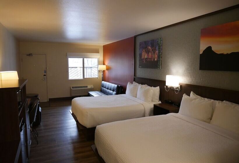 Номер Deluxe, Days Inn By Wyndham Prescott