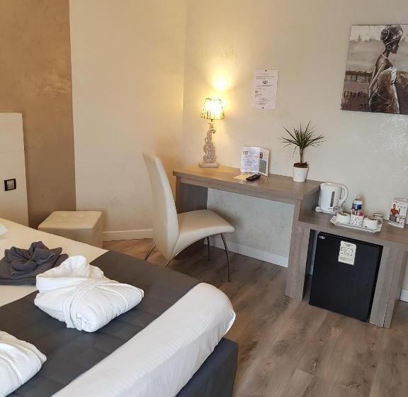 Номер Superior, La Glycine Hotel Et Spa