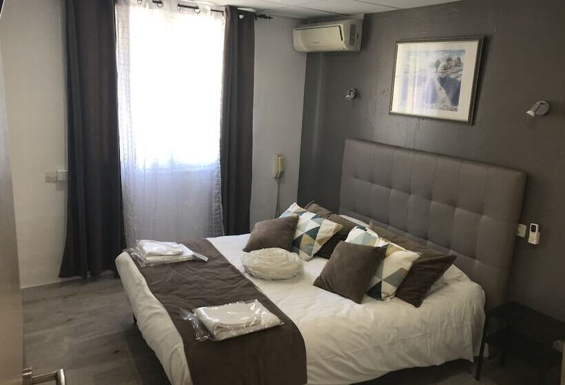Номер Стандарт, Hôtel Les Mimosas