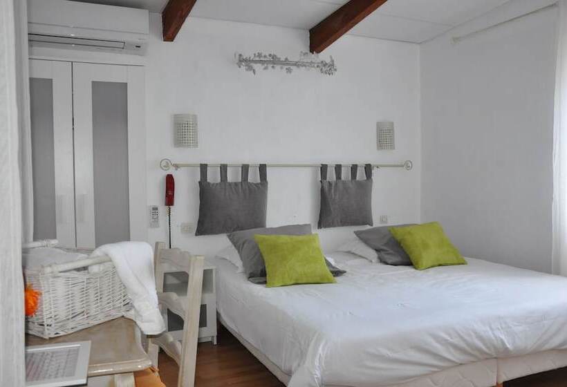 Апартаменты 1 Спальня, Hôtel Les Mimosas