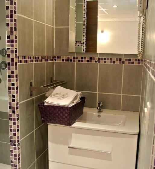 Номер Комфорт, Hôtel Les Mimosas