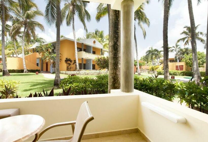 Полулюкс Superior, Iberostar Selection Bavaro Suites