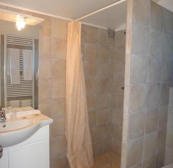 Номер Стандарт, Le Petit Manoir Logis