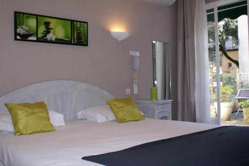 Номер Стандарт, Le Petit Manoir Logis