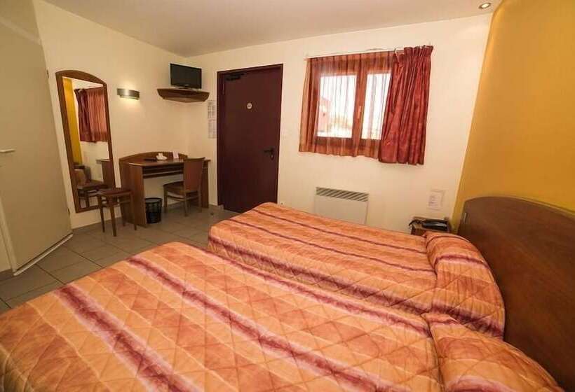Номер Стандарт Индивидуальный, Logis Hôtel   Les Paturelles