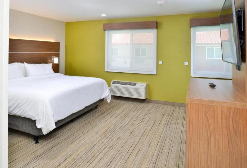 장애인을 위한 킹사이즈 침대 스탠다드 룸, Holiday Inn Express   Santa Rosa North, An Ihg