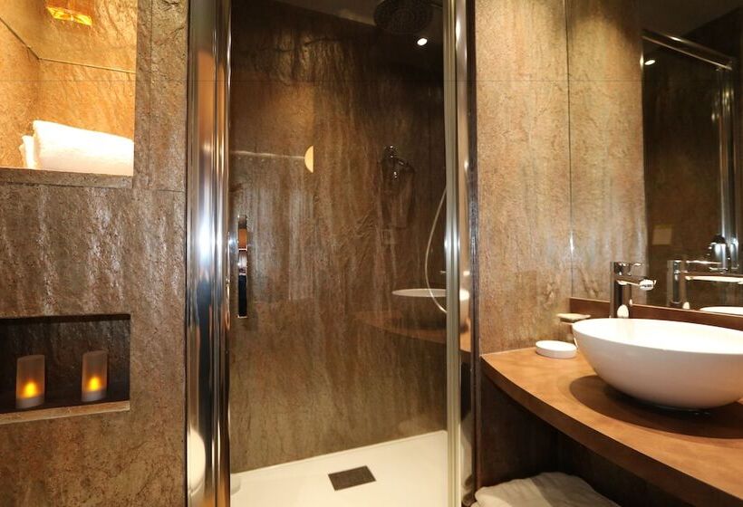 Номер Классический Вид на Озеро, Les Loges Du Parc