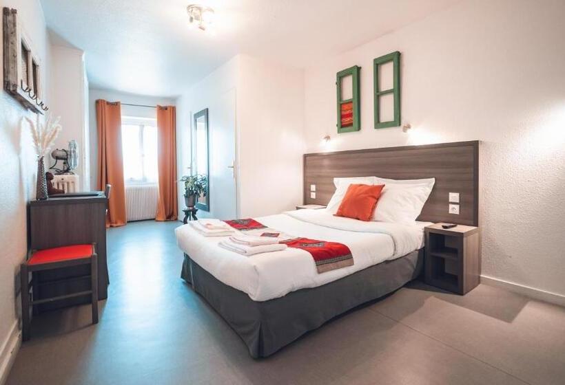 Номер Стандарт, Logis Hôtel Restaurant Vuillot
