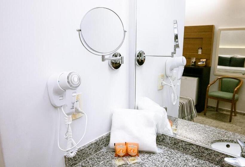 اتاق سوپریور سه تخته, Fênix Hotel Varginha