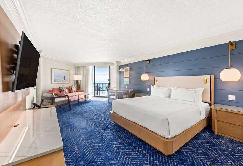 Номер Deluxe Кровать Кинг, Rushhh Daytona Beach, Tapestry Collection By Hilton