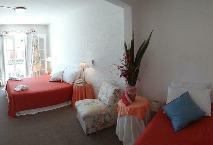 Трехместный Номер Стандарт с Балконом, Bagu Villa De Mar