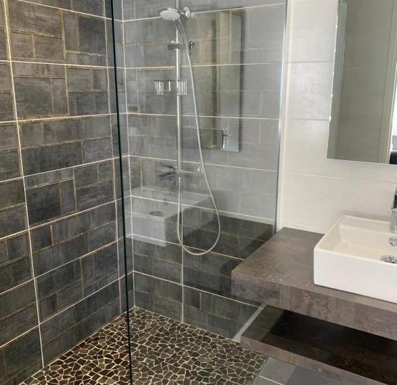 اتاق استاندارد, Hostellerie Bellevue