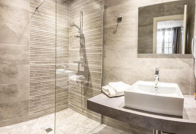 اتاق استاندارد سه نفره, Hostellerie Bellevue