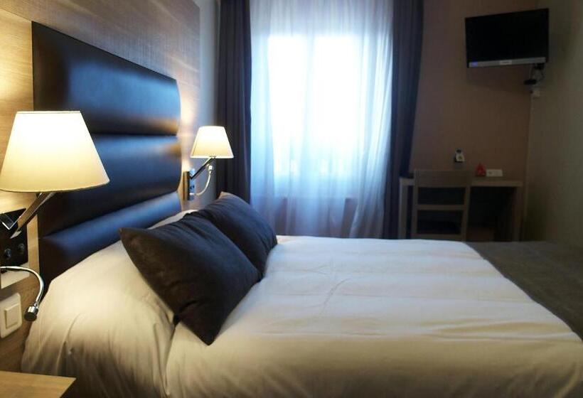 Номер Стандарт, Logis Hotel Auberge De L'Hélix