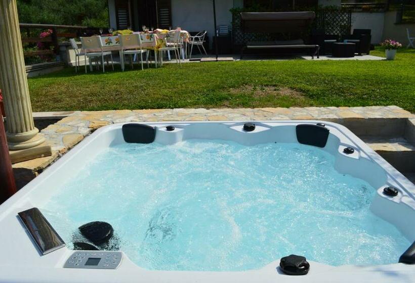 Номер Deluxe с Видом, La Villa