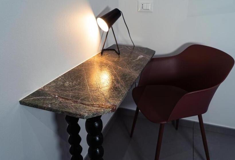 اتاق سوپریور با تخت بزرگ, Zefiro Suites