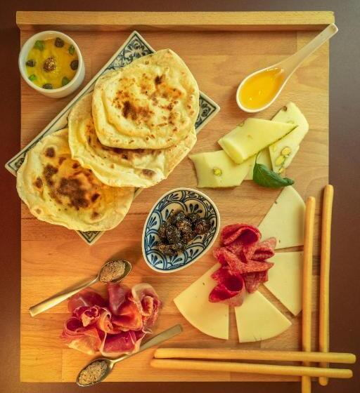 اتاق سوپریور با تخت بزرگ, Zefiro Suites