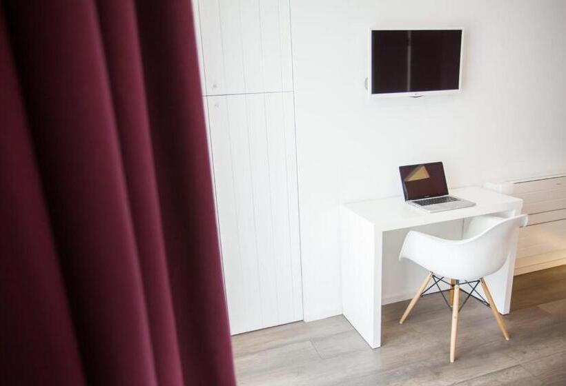 اتاق لوکس, Dimora Mefitecamere Con Bagno Privato E Self Checkin