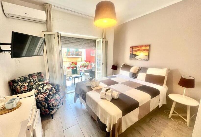 Quarto Deluxe Vista Mar com Sacada, A Casa Dei Bruno B&b