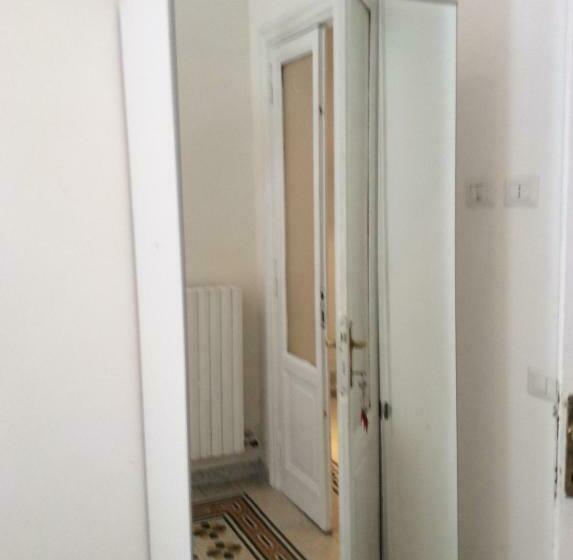 Camera Standard Bagno Condiviso, Nova Roma Guest House