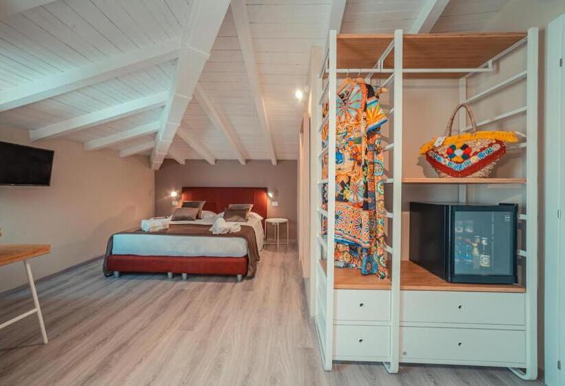 Номер Стандарт Трехместный, A Coffa Rooms