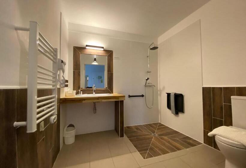 Четырехместный Номер Стандарт, Logis Hostellerie De L Abbaye