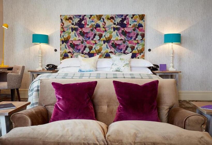 Полулюкс, Seaham Hall And Serenity Spa