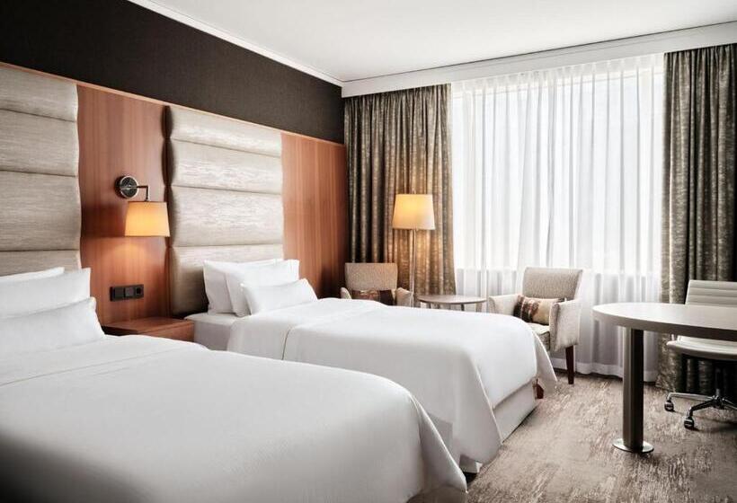 Номер Superior, The Westin Warsaw