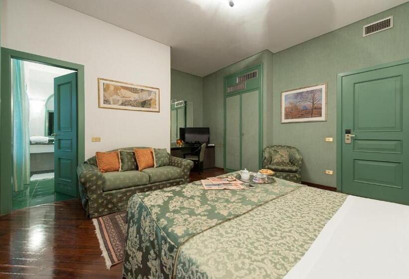 اتاق استاندارد سه نفره, Villa Giulia