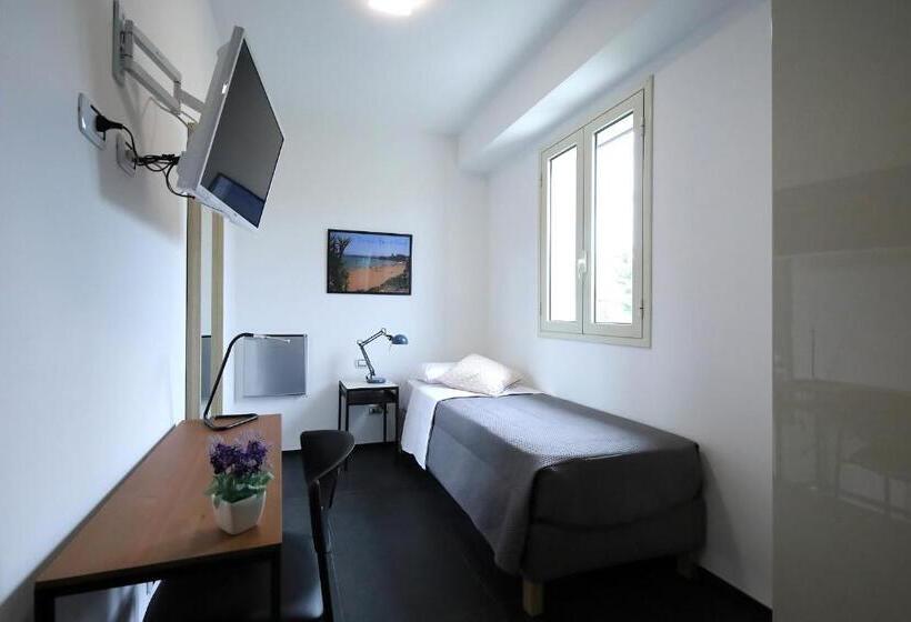 Четырехместный Номер Стандарт с Балконом, Sunrise B&b Sicilia Avola