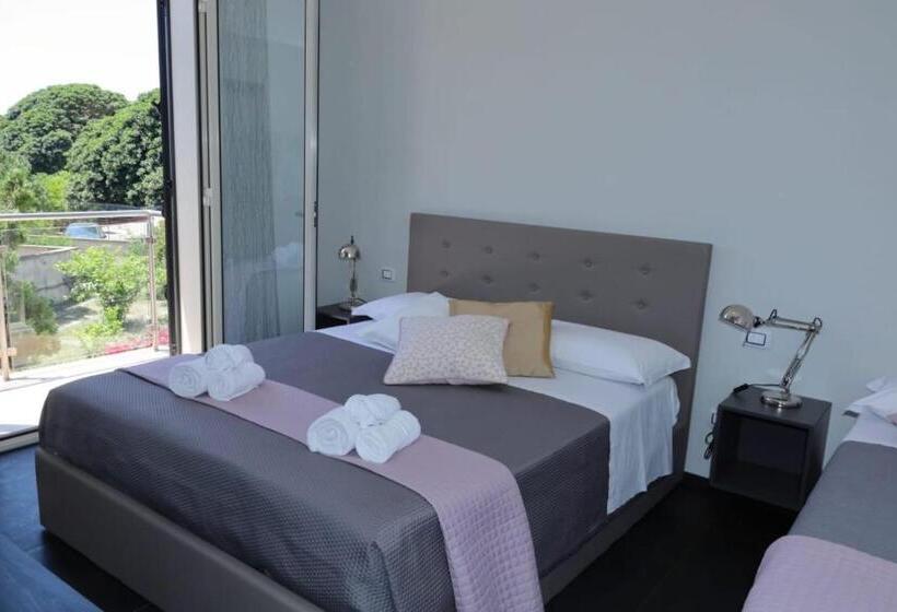 Четырехместный Номер Стандарт с Балконом, Sunrise B&b Sicilia Avola