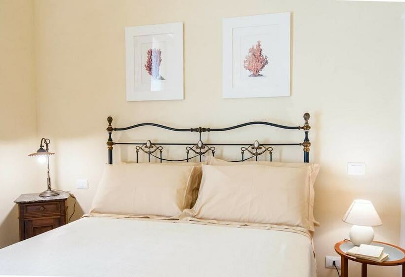 اتاق لوکس با بالکن, Turenum Apartment B&b