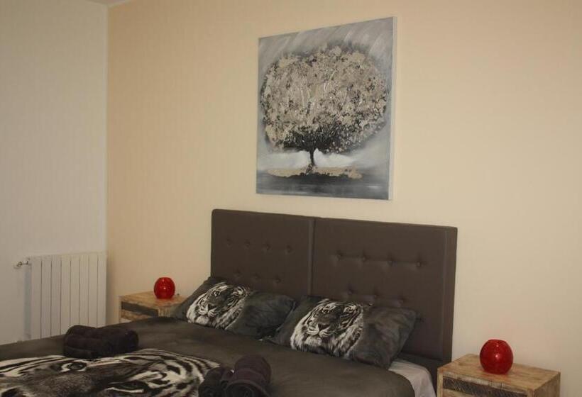 חדר סטנדרט לשלושה, B&b Epipoli