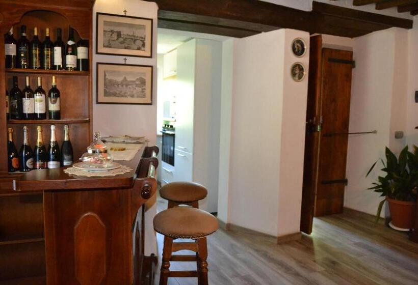 اتاق استاندارد با چشم‌انداز باغ, B&b Il Palazzo