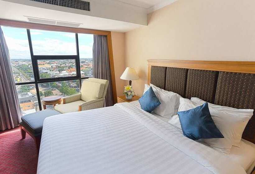 جناح, Amora Thapae Hotel Chiang Mai