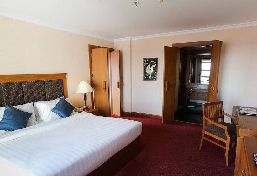 سوییت, Amora Thapae Hotel Chiang Mai