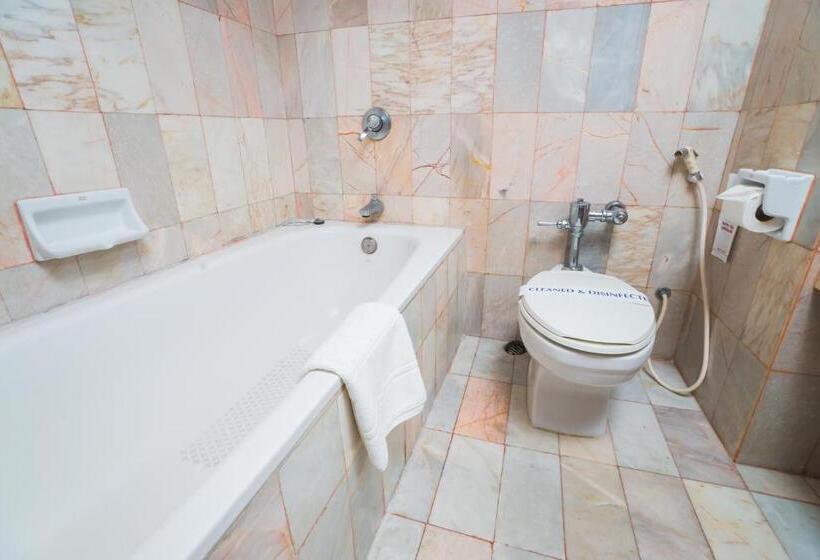 Quarto Superior, Elizabeth