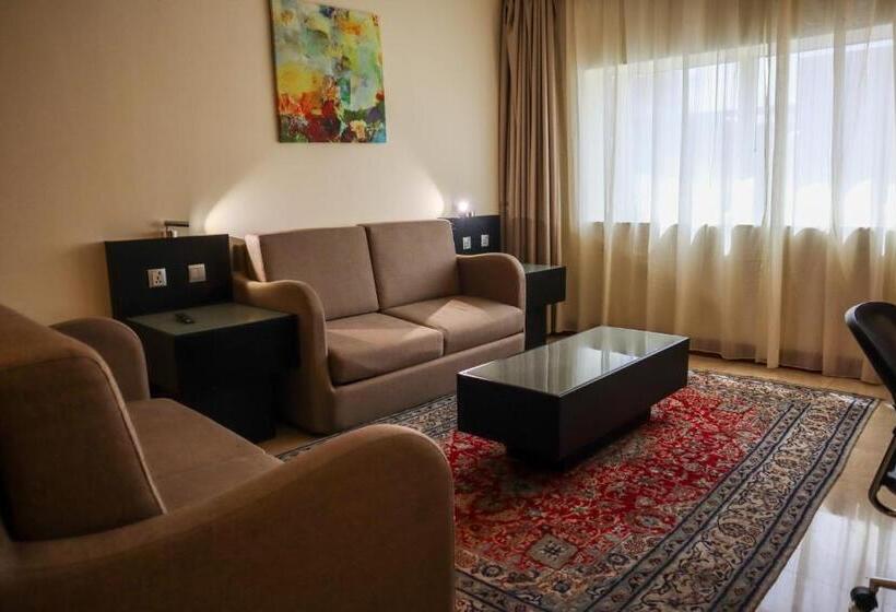 Президентский Люкс, Vision Imperial Hotel Formerly Excelsior Hotel Downtown