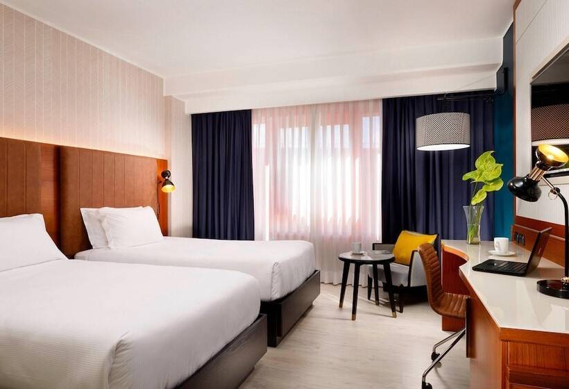 Quarto Clássico, Four Points By Sheraton Siena