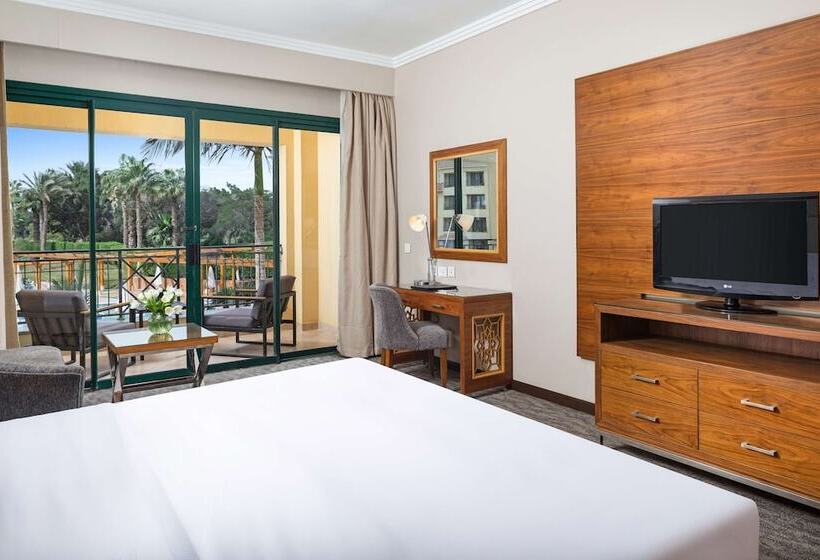 غرفة سوبيريور, Hilton Pyramids Golf