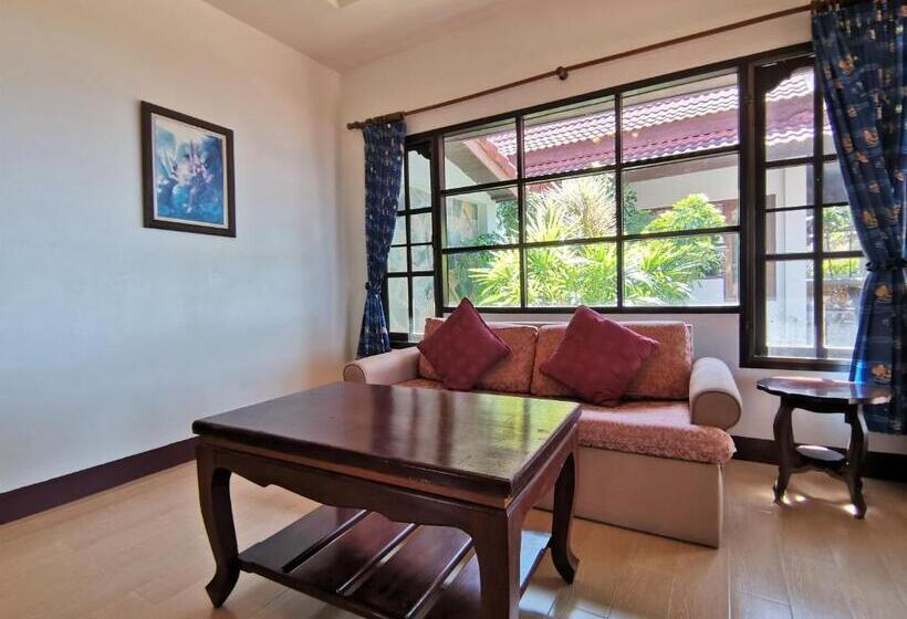 ビラホテル１ベッドルーム, Holiday Villa, Lanta