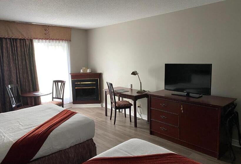 Номер Стандарт, Ramada Plaza By Wyndham Gatineau/manoir Du Casino
