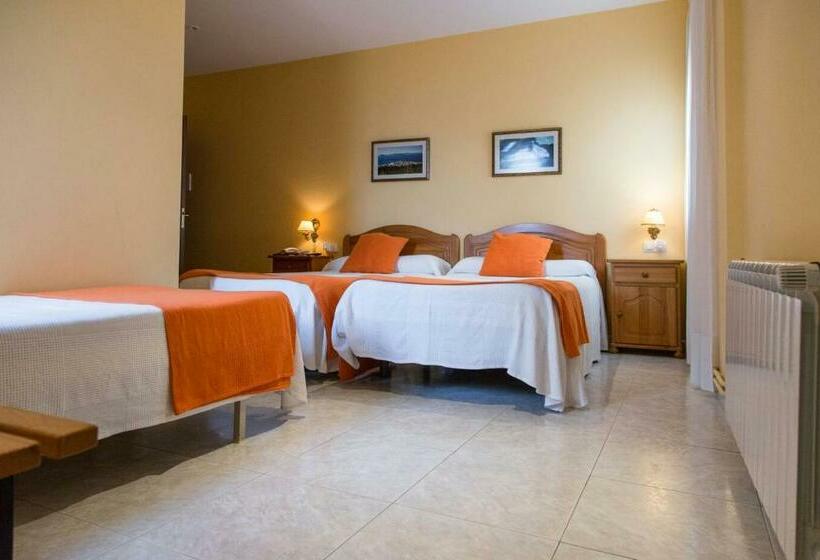 اتاق استاندارد سه نفره, Villa Del Son