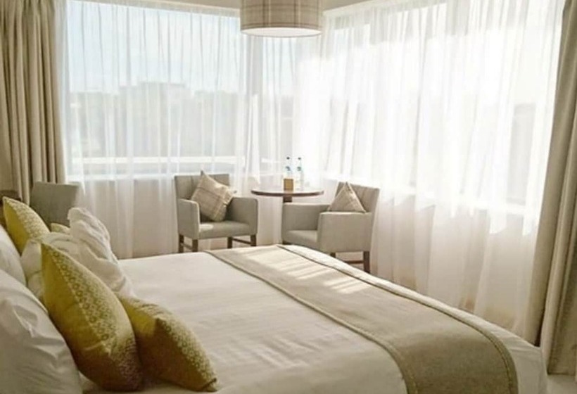 Люкс Вид на Город, Menlo Park Hotel