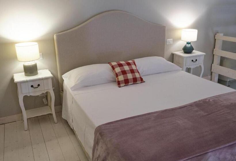سوییت خانوادگی, Tenuta Edone  Country House