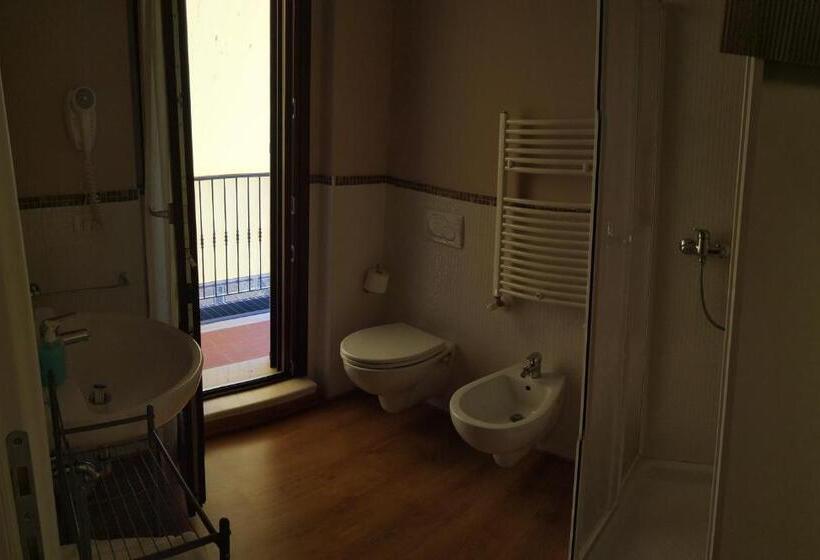スタンダードルーム, B&b La Marina
