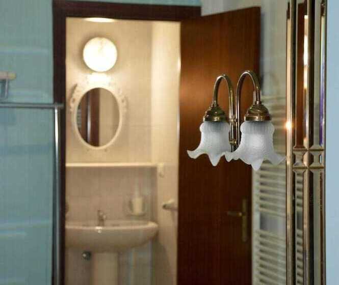 اتاق لوکس, B&b Vicolo Del Chiostro