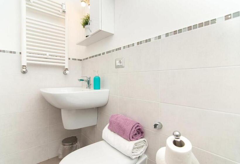 اتاق کلاسیک, Bye Bye Roma Pantheon Suite