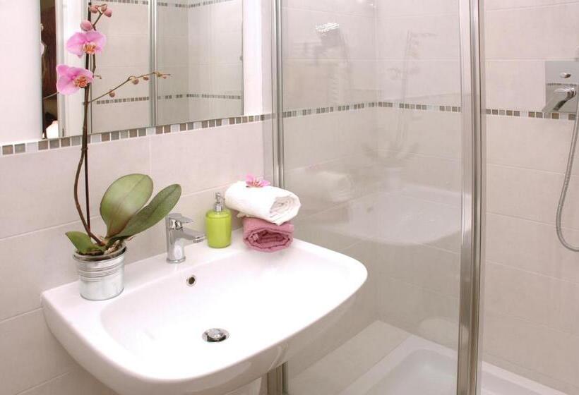 اتاق استاندارد, Bye Bye Roma Pantheon Suite